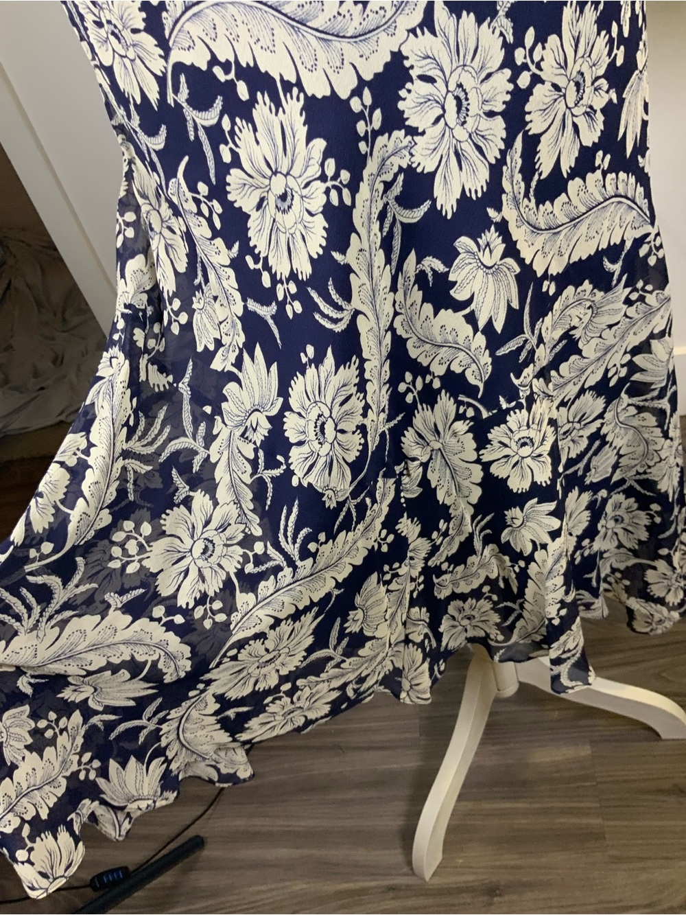 Lauren Ralph Lauren Navy and Cream Floral Maxi Skirt - Picture 4 of 14